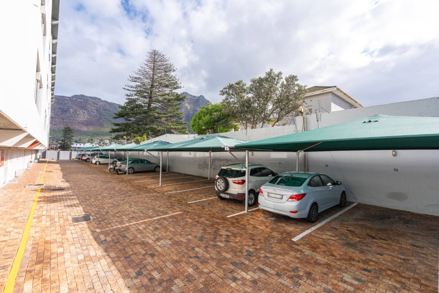 To Let 3 Bedroom Property for Rent in Muizenberg Western Cape